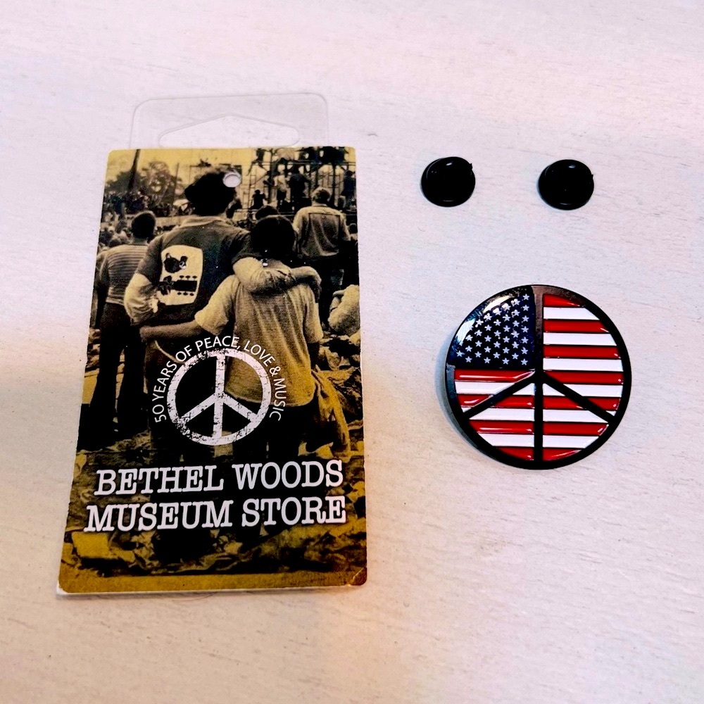 Woodstock USA Flag Peace Sign Enamel Pin Bethel Woods NWT Americana Brooch - Picture 6 of 16